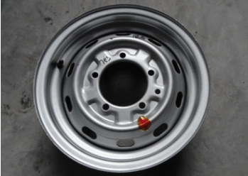 驭菱钢圈奥尔沃汽车配件供应福田各种钢圈批发兼零售