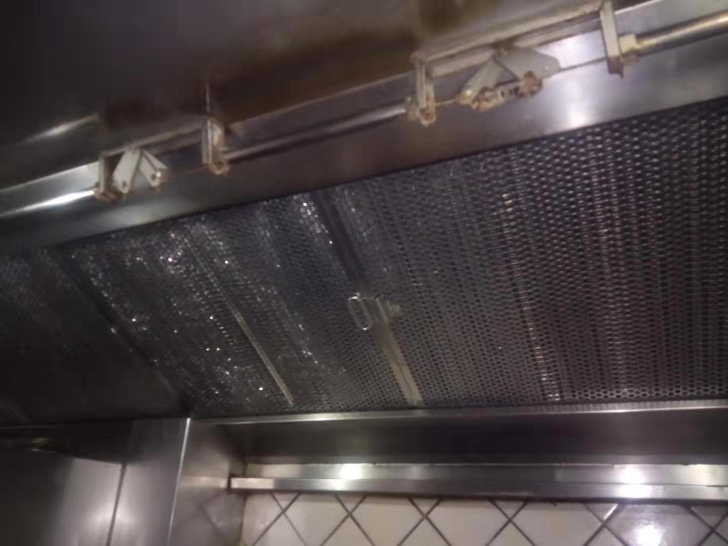 沈阳酒店油烟道清洗-烟道清洗小能手-金赢-放心