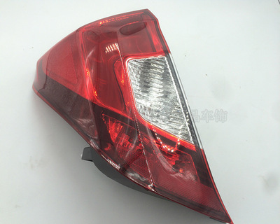 14/15/16新飞度后尾灯壳总成后尾灯半总成后刹车灯壳总成