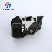 汽车中控门锁前左闭门器侧门锁 51217202143汽车车门锁块厂家