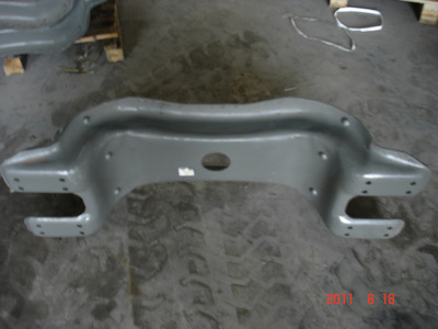 供应重汽STR底盘件AZ9114510511鞍形横梁