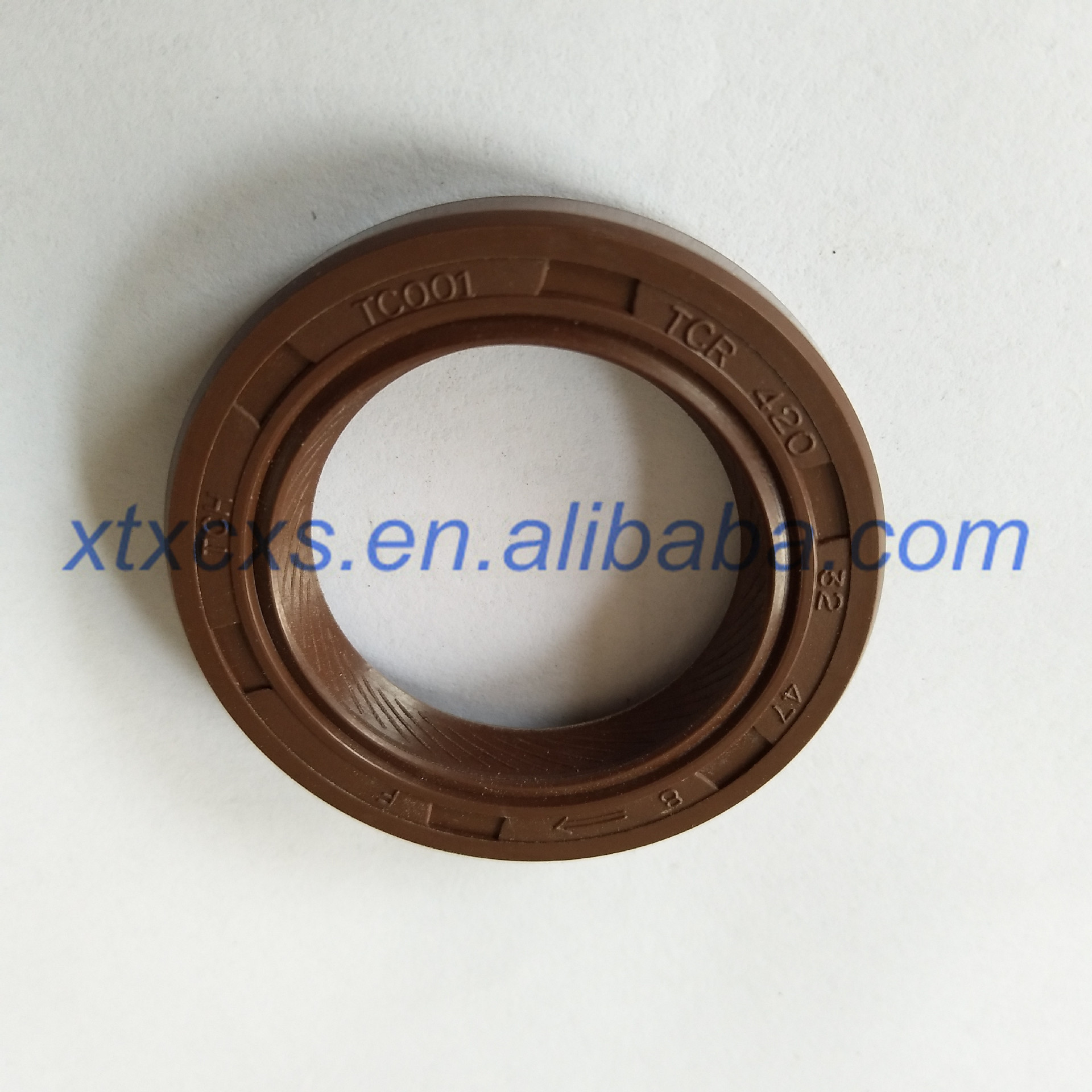 专业厂家生产大宇，铃木09283-32022 耐油TC骨架油封32*47*8