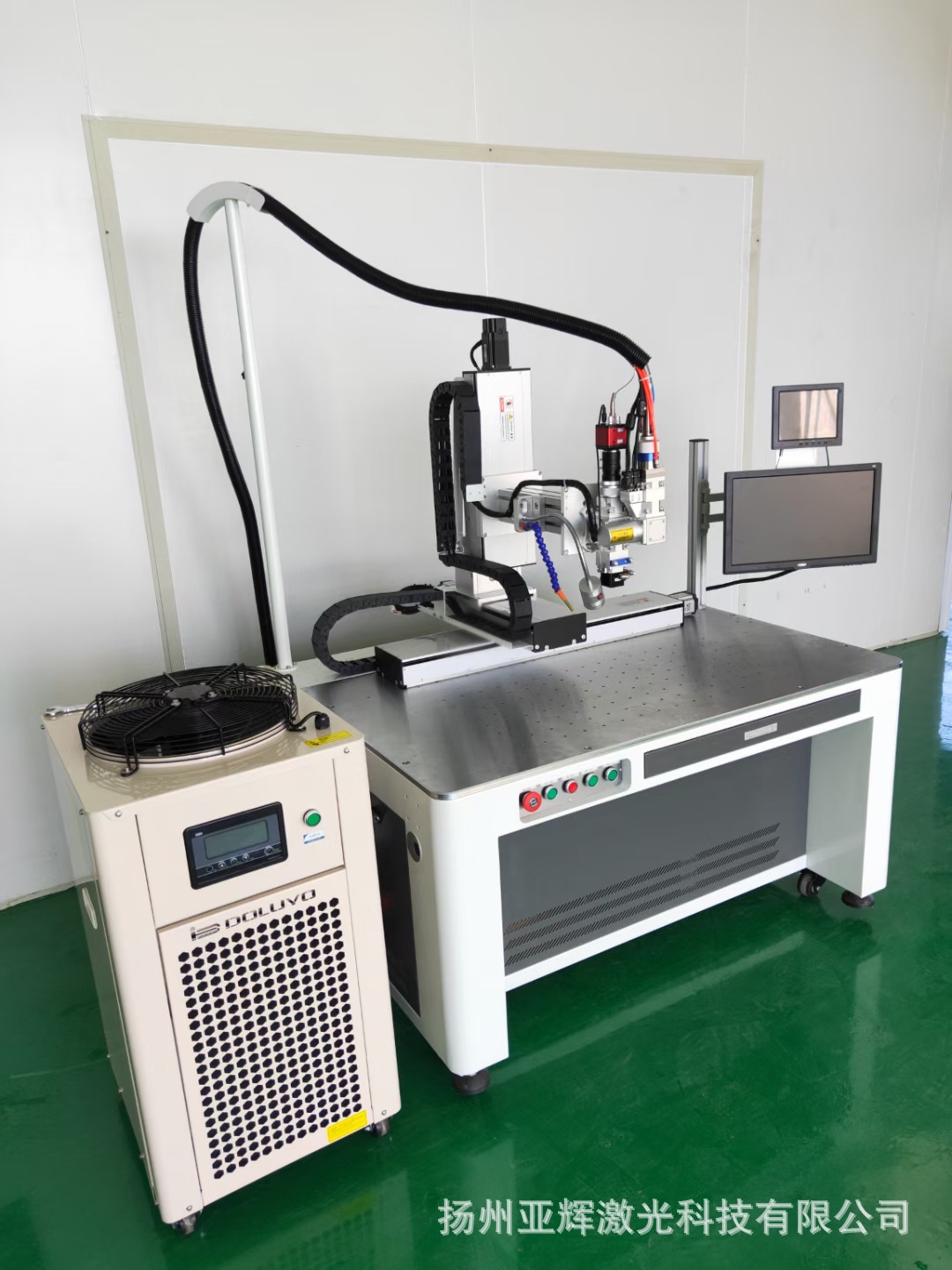 光纤激光平台焊接机5.jpg