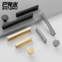 锌合金轻奢铜拉丝衣柜橱柜抽屉五金把手拉手现代简约黑色实心单孔