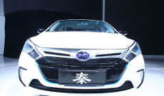 华为与北汽蓝谷、江淮汽车等正在洽谈引望股权合作 小鹏飞行汽车……