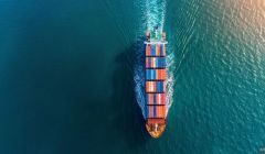 汽车进口下滑出口猛增，中国汽车加速驶向全球